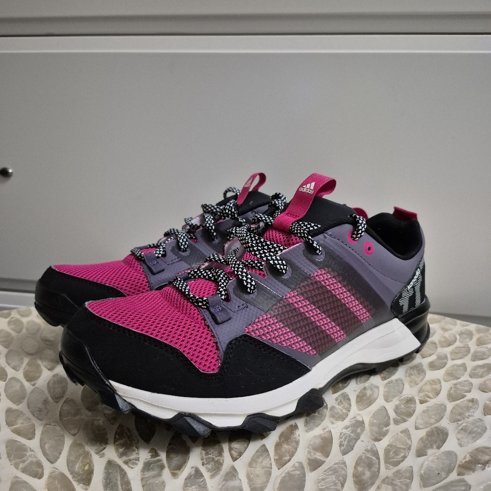 Adidas Kanadia TR 7 trail running shoes in purple, black, and pink Size 9.5